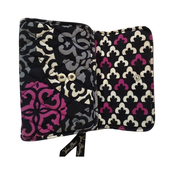 Vera Bradley Canterberry Magenta Wallet Retired Pattern 5.5" Tri Fold Snap Close - Picture 10 of 12